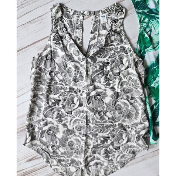 Old Navy Summer Tank Top Blouse Bundle sz XS - Picture 3 of 5